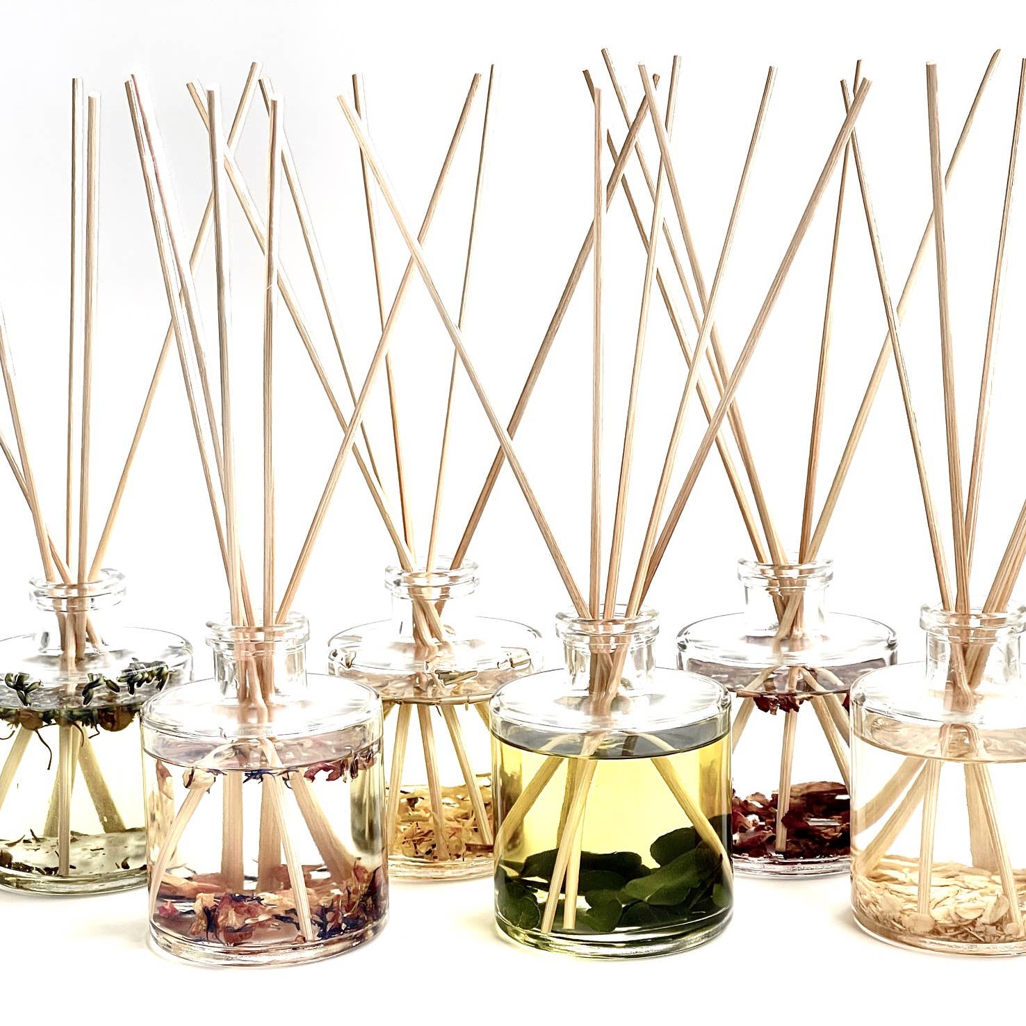 Sea Salt + Eucalyptus Reed Diffuser | summer garden