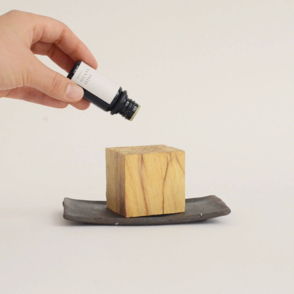 Natural Palo Santo Wood Diffuser & 10ml Essential Oil - Willow LI Inc.