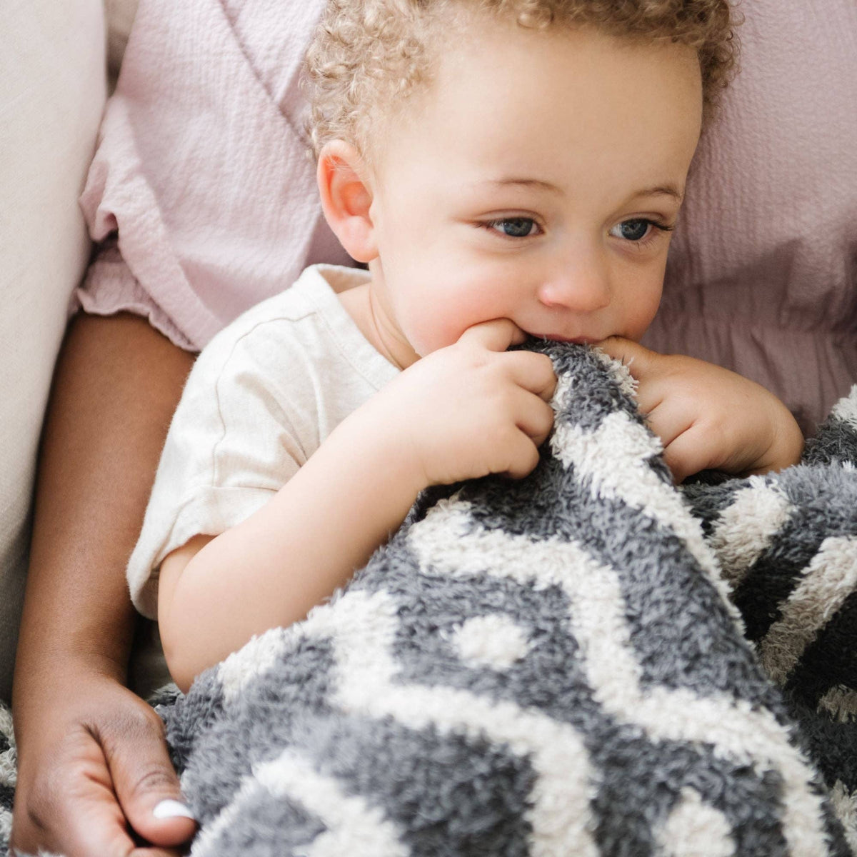 DOUBLE-LAYER MINI BLANKETS