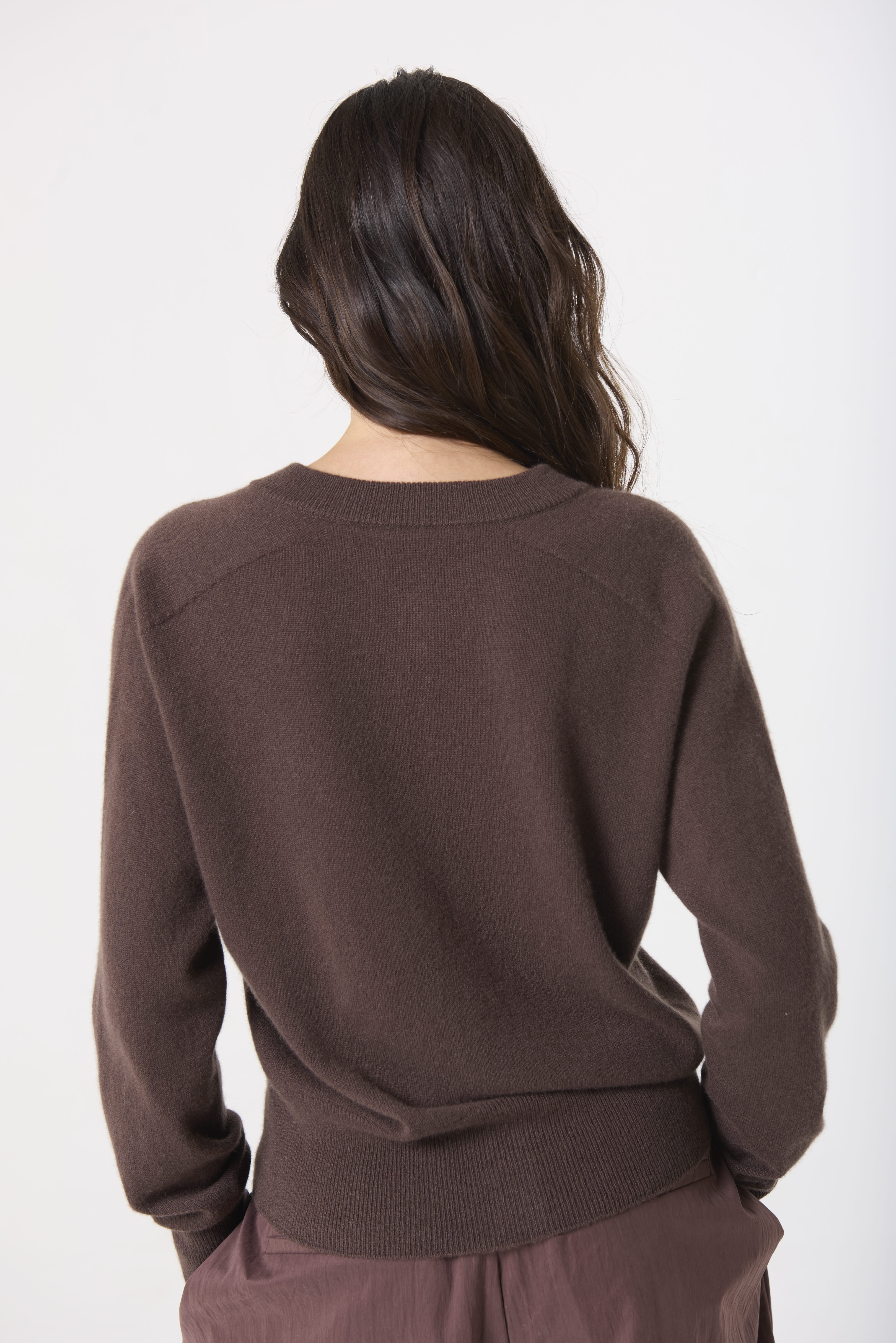 Halle Cardigan in Cashmere - Espresso