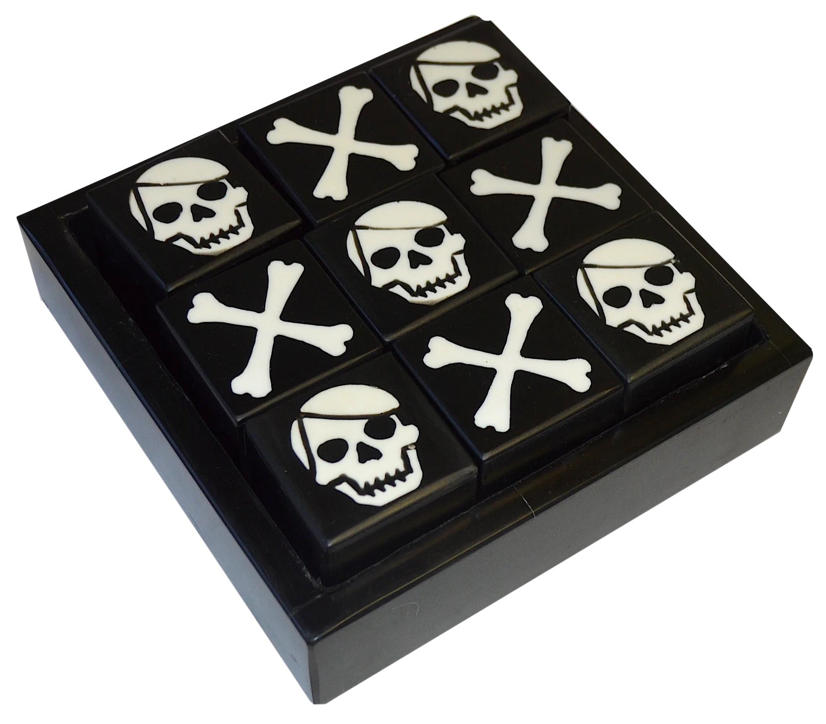 TIC TAC TOE SCULL AND BONES