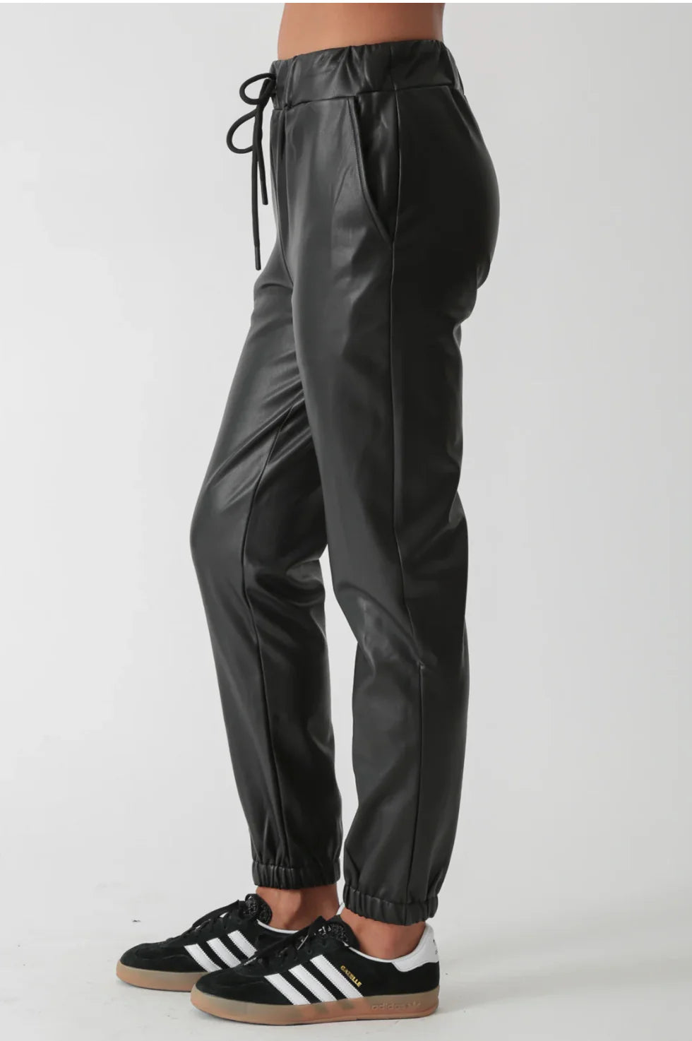 DOWNTOWN PANT VEGAN LETHER ONYX