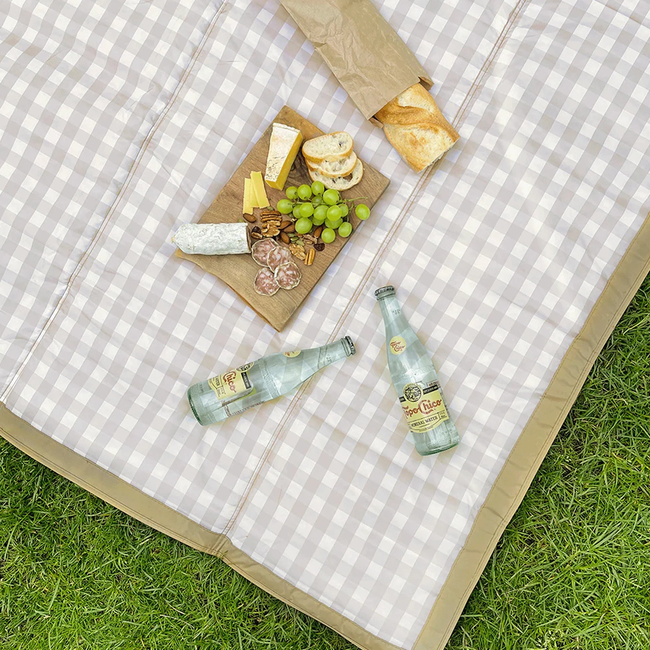 Little Unicorn outdoor blanket