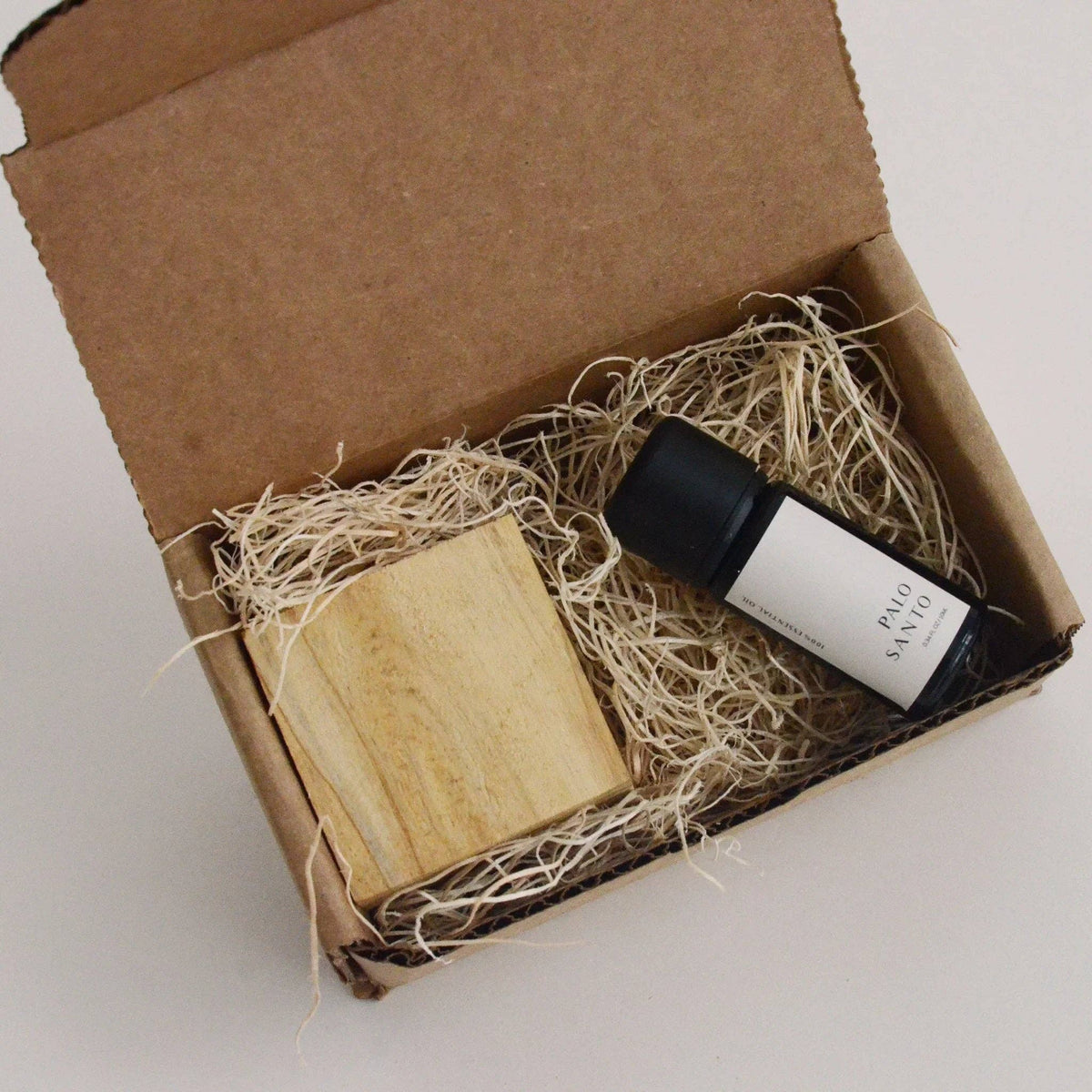Natural Palo Santo Wood Diffuser & 10ml Essential Oil - Willow LI Inc.